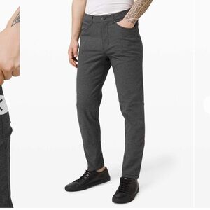 Lululemon ABC Pant Slim *Tech Canvas 34"
Heathered Black